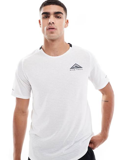 Camiseta Nike Trail