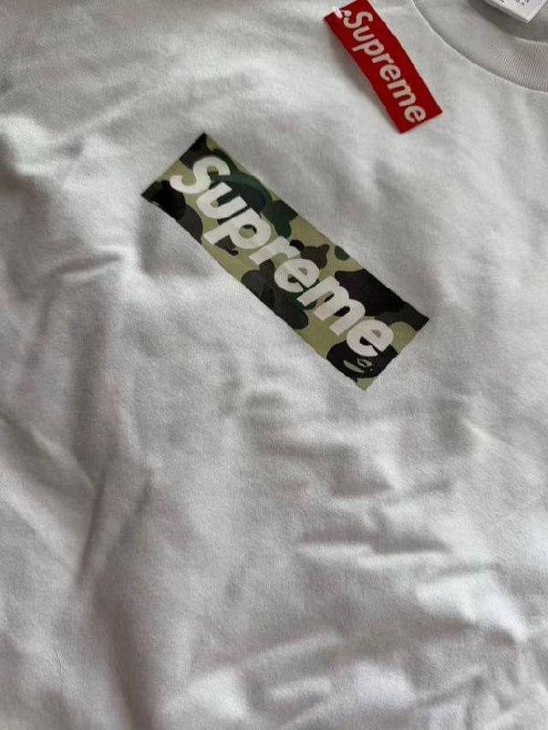 Camiseta Supreme